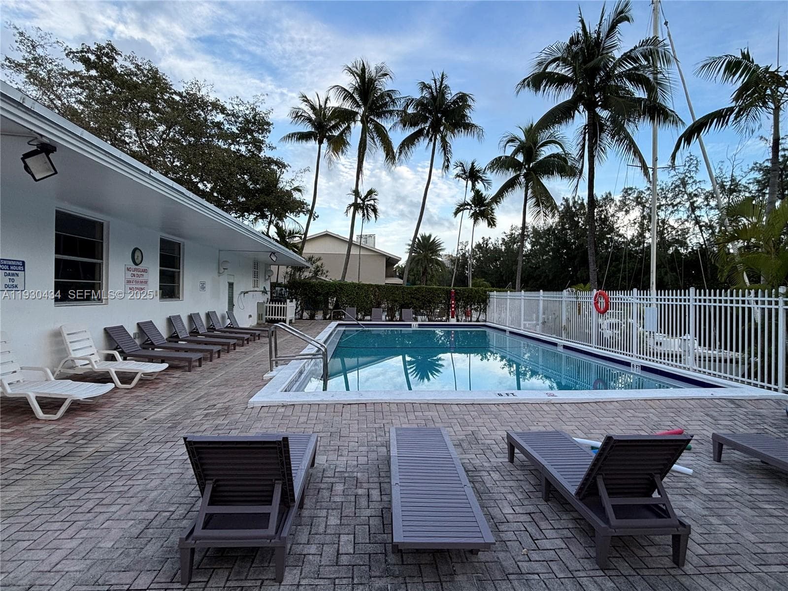 EASTERN SHORES WHITE HOUS · #506 in North Miami Beach - Photo 28