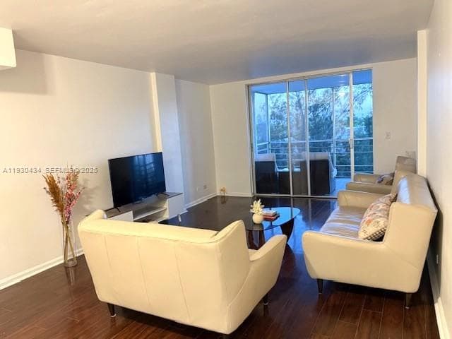 EASTERN SHORES WHITE HOUS · #506 in North Miami Beach - Photo 11