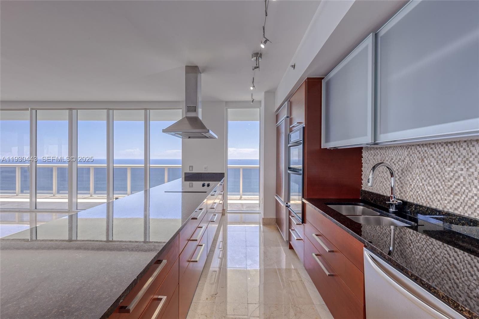 BEACH CLUB TWO · #4601 in Hallandale Beach - Photo 10