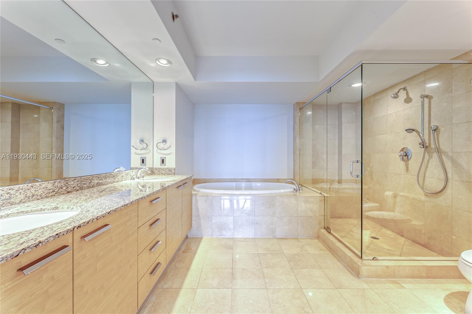 BEACH CLUB TWO · #4601 in Hallandale Beach - Photo 18