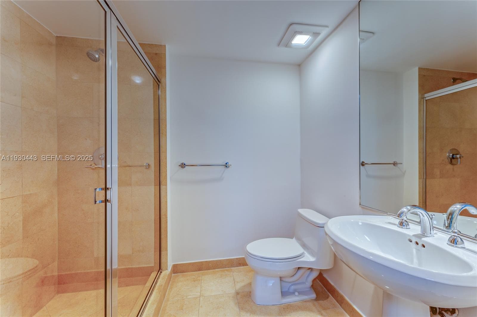 Guest Bathroom 2