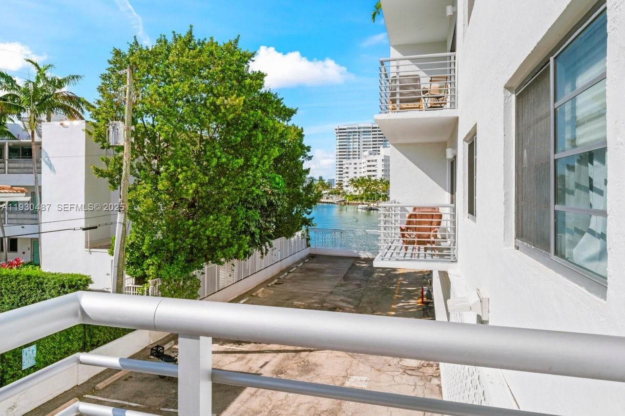 Lincoln Bay Towers · #307 in Miami Beach - Photo 15