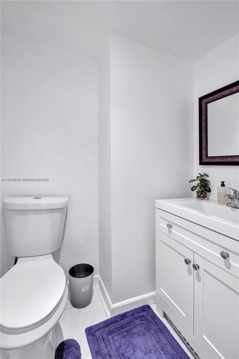 COMMODORE PLAZA CONDO · #2011 in Aventura - Photo 16