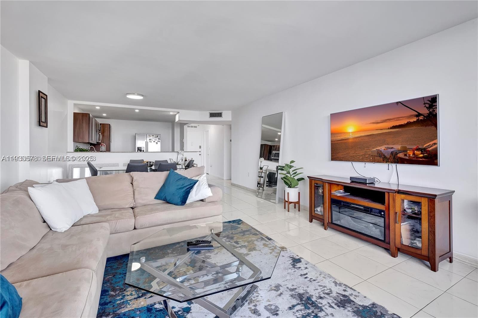 COMMODORE PLAZA CONDO · #2011 in Aventura - Photo 10