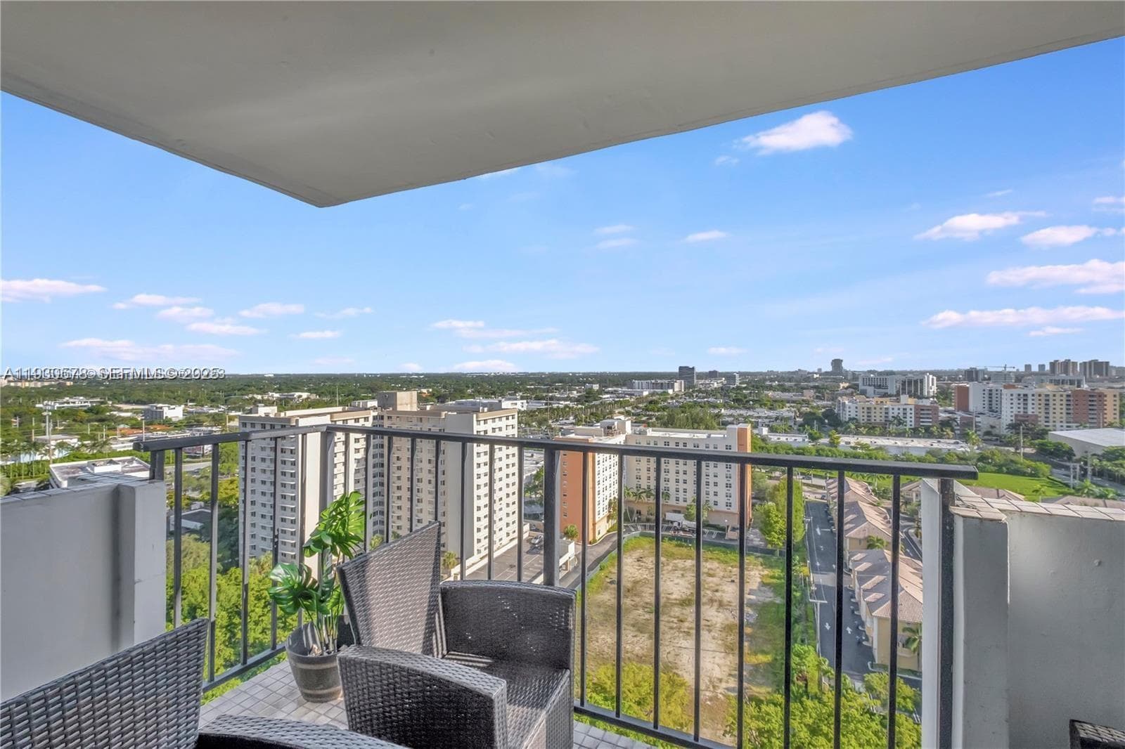 COMMODORE PLAZA CONDO · #2011 in Aventura - Photo 11