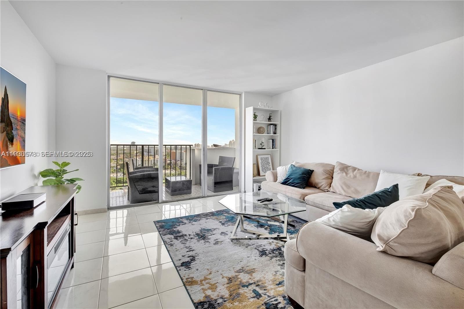 COMMODORE PLAZA CONDO · #2011 in Aventura - Photo 8