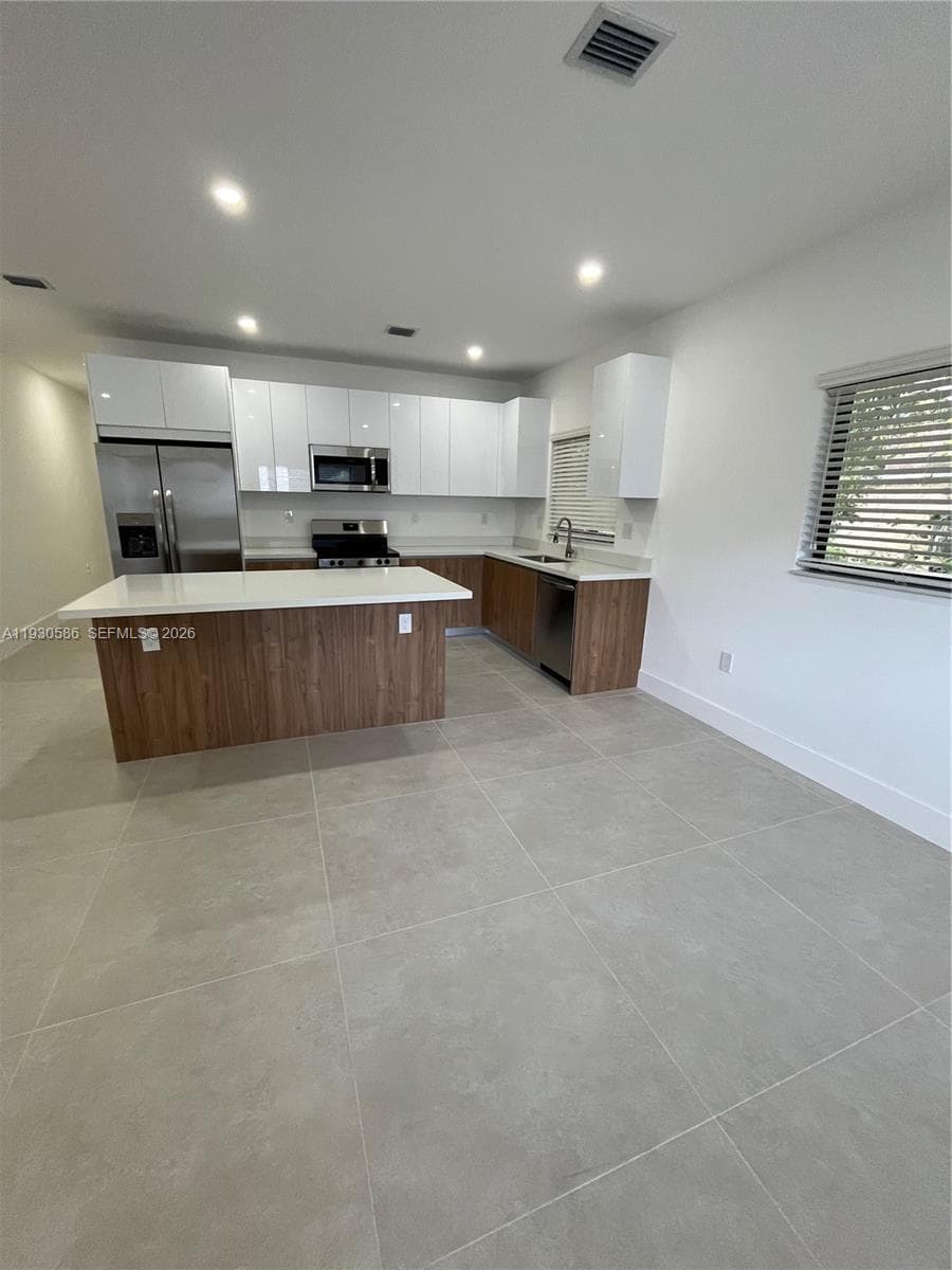TOWN OF HALLANDALE B-13 · #1 in Hallandale Beach - Photo 6