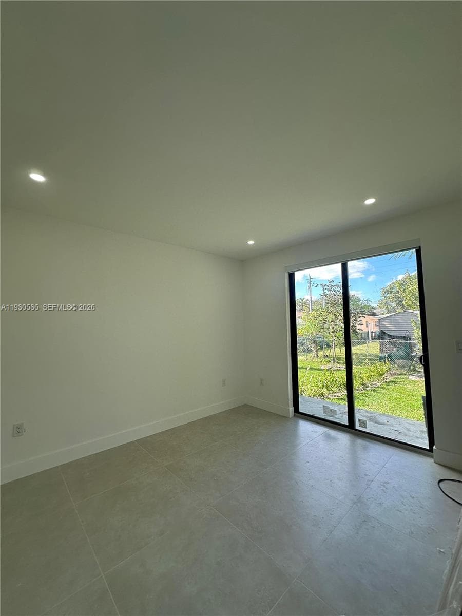 TOWN OF HALLANDALE B-13 · #1 in Hallandale Beach - Photo 16