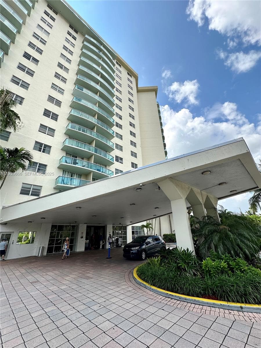 Ocean Reserve · #1203 in Sunny Isles Beach - Photo 14