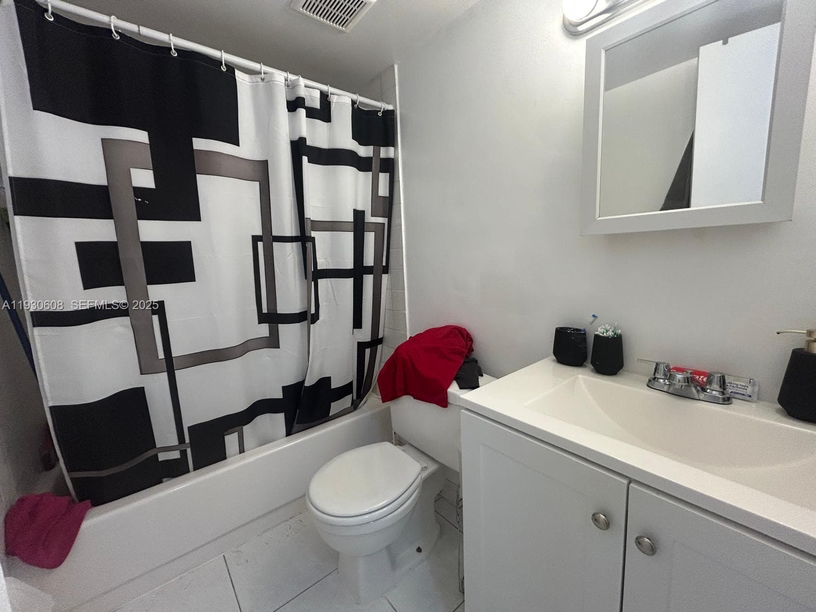 POINT SOUTH CONDO · #329 in Miami - Photo 8