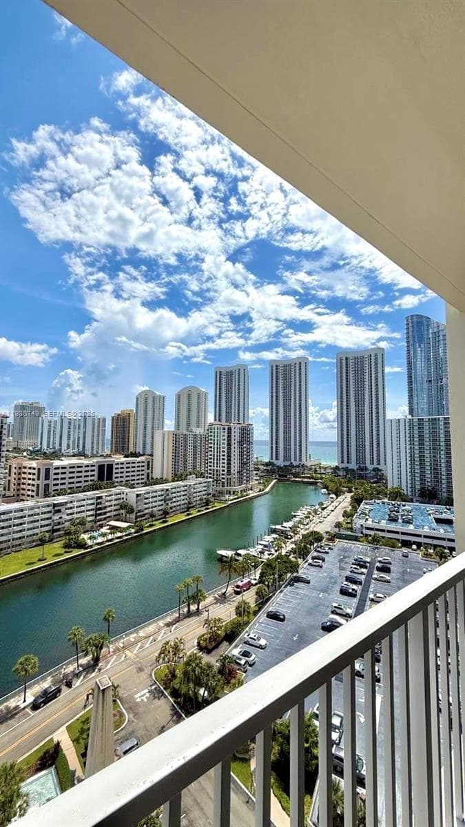 ARLEN HOUSE CONDO · #1603 in Sunny Isles Beach - Photo 19