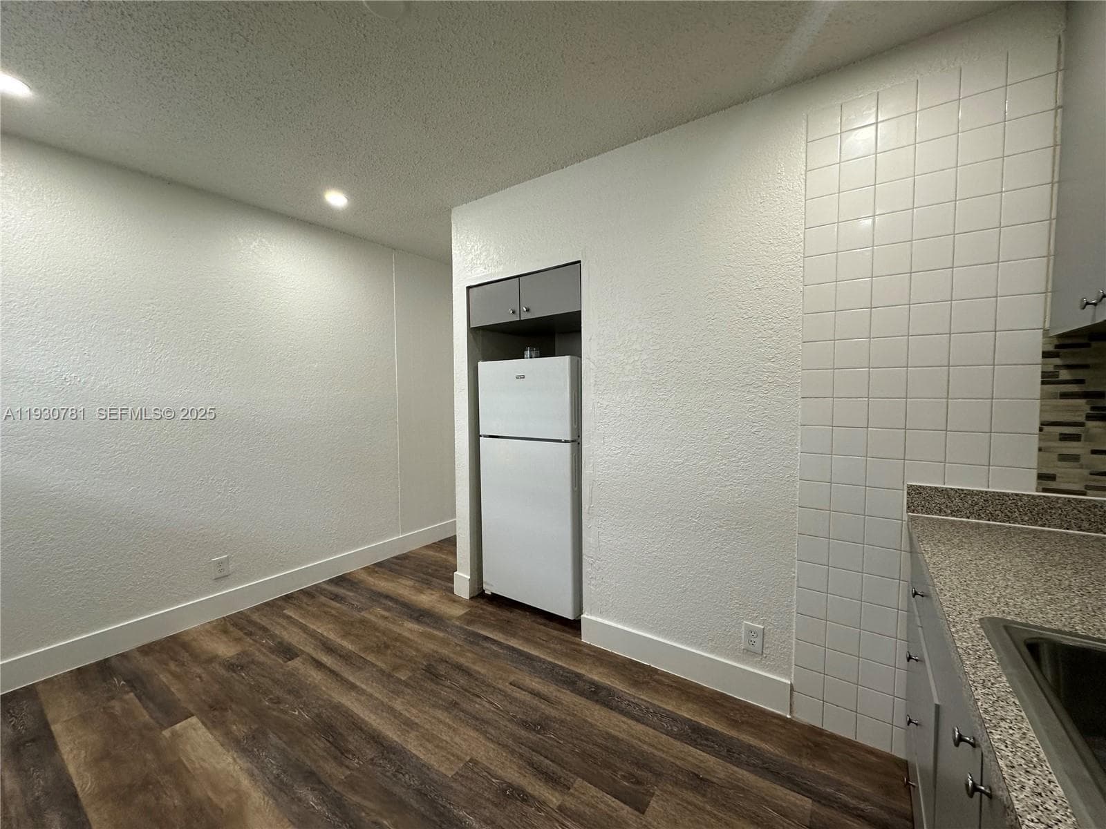 TOWN OF HALLANDALE B-13 · #C in Hallandale Beach - Photo 18