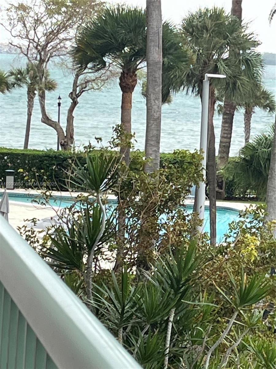 POOL-VIEW