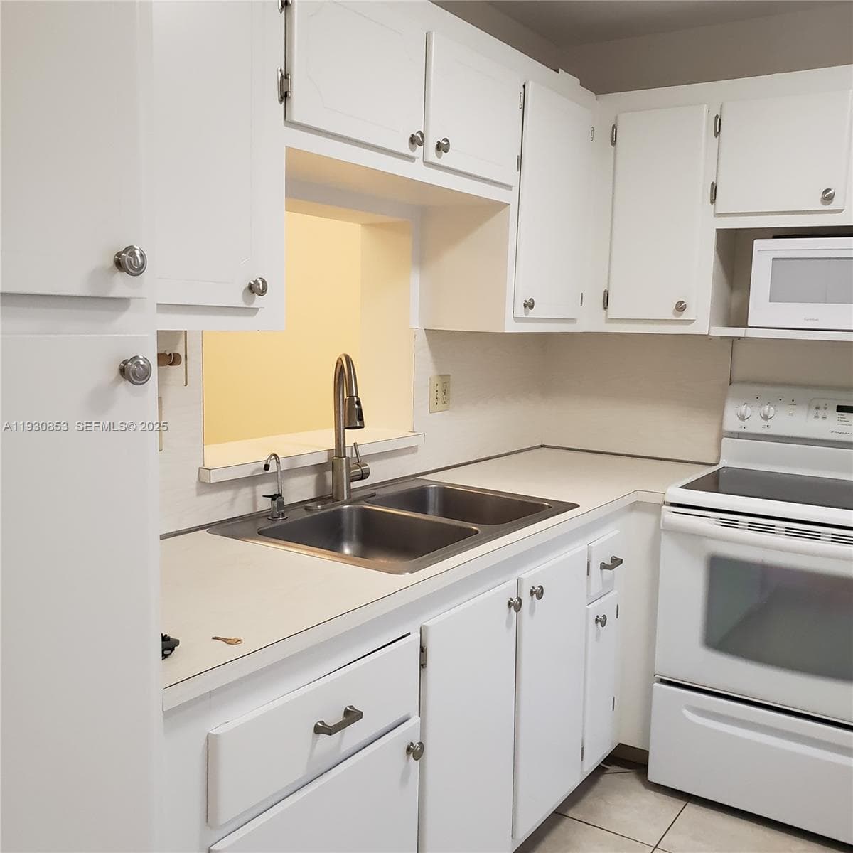 Meadowbrook · #205 in Hallandale Beach - Photo 12