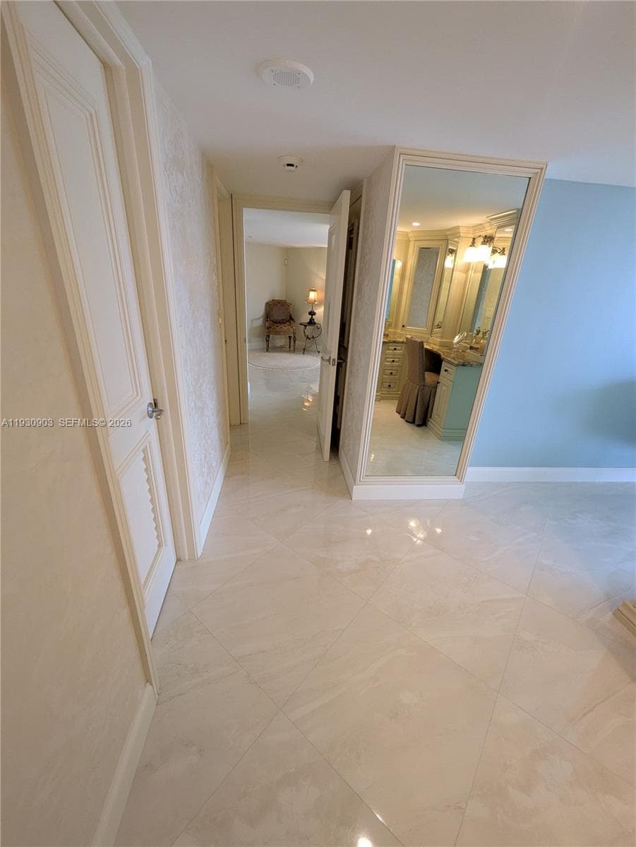 Anchor Bay Club · #204 in Hallandale Beach - Photo 26