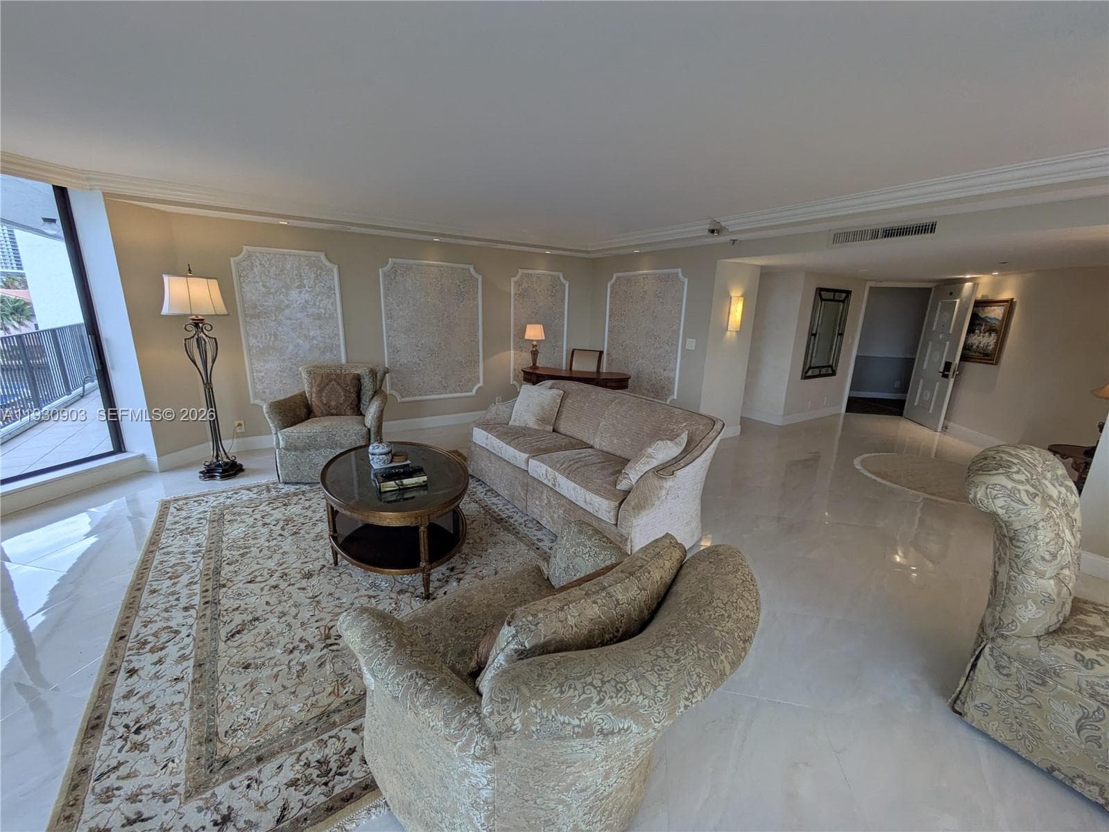 Anchor Bay Club · #204 in Hallandale Beach - Photo 9