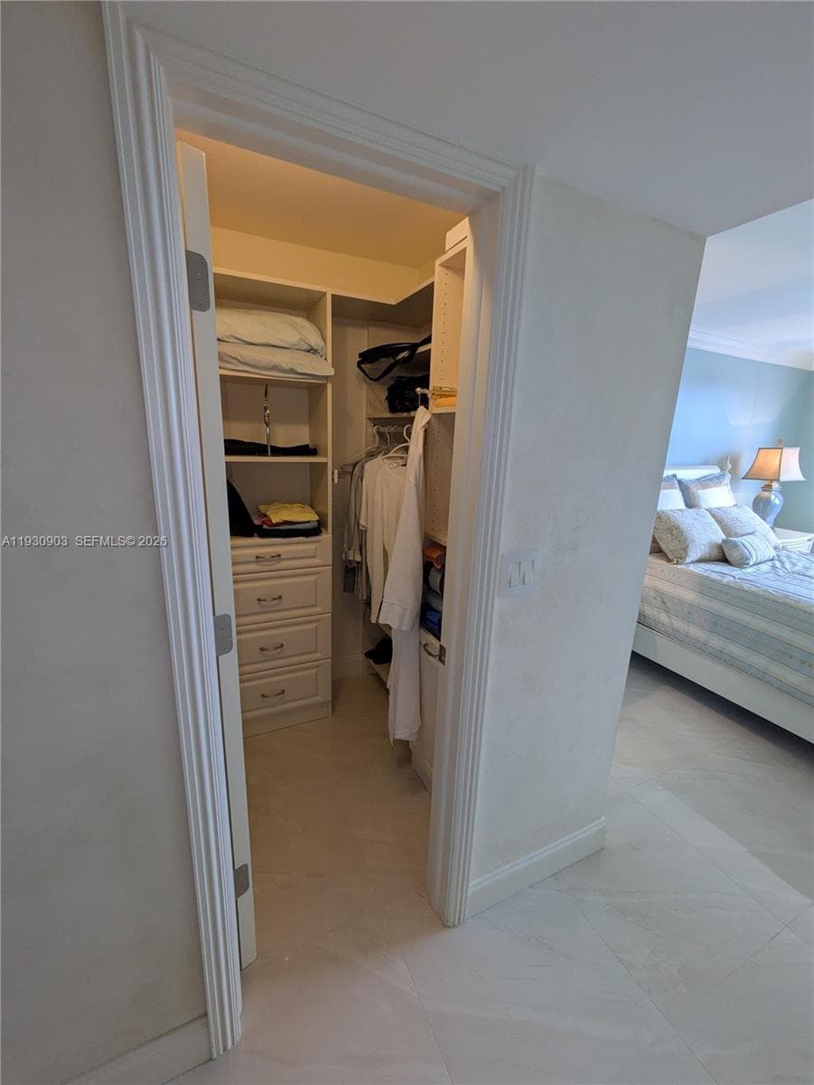 Anchor Bay Club · #204 in Hallandale Beach - Photo 35
