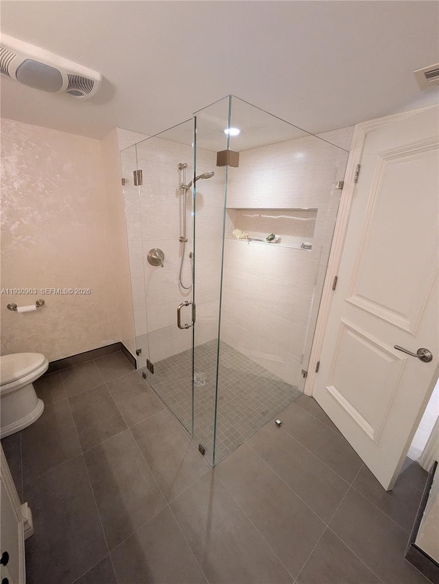 Anchor Bay Club · #204 in Hallandale Beach - Photo 25