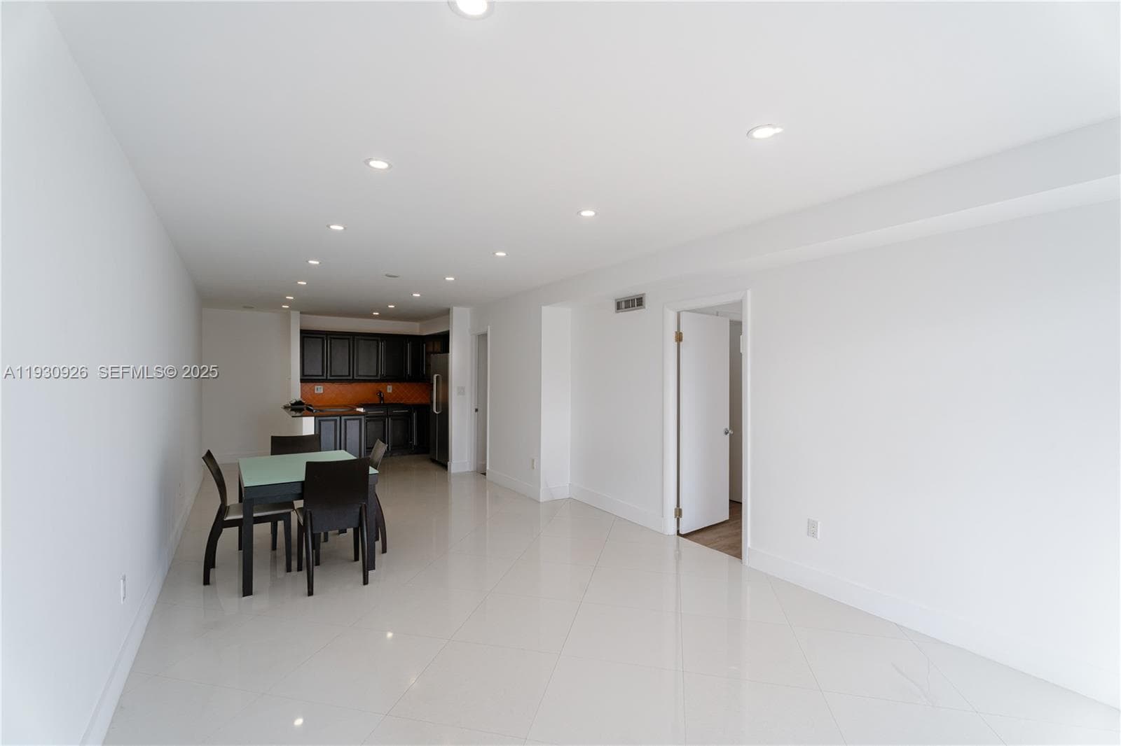 SUNNY SHORES CONDO · #304 in North Miami Beach - Photo 8