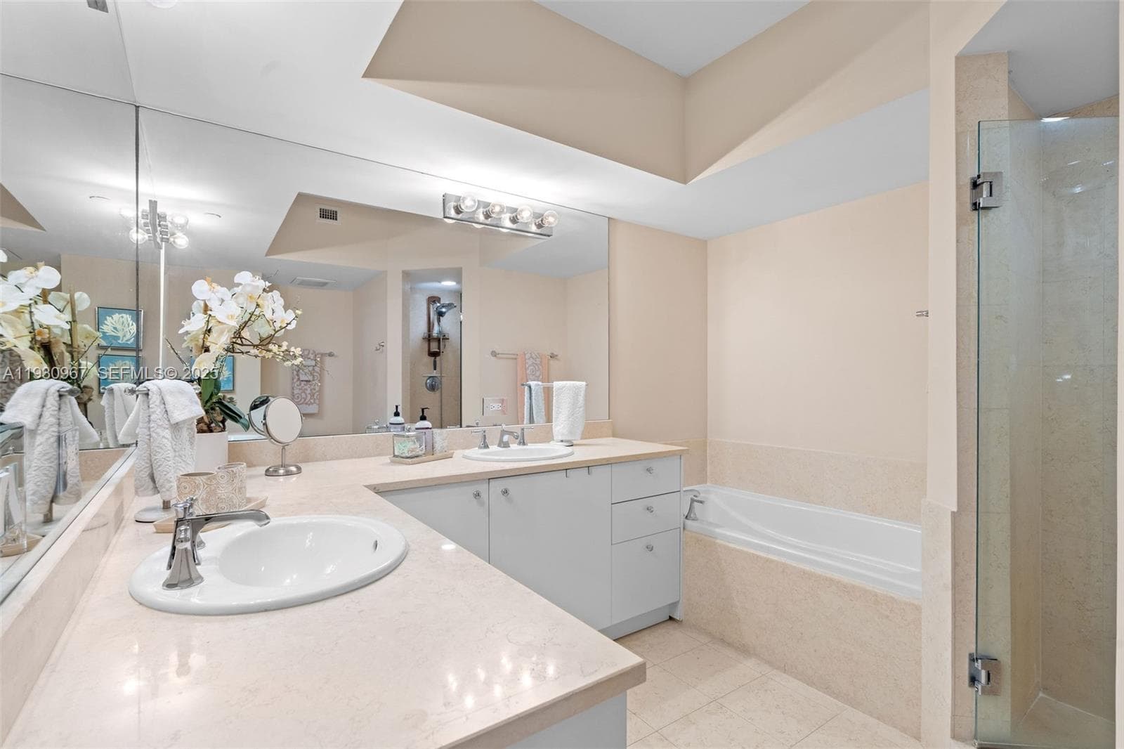 TURNBERRY VILLAGE · #616 in Aventura - Photo 17