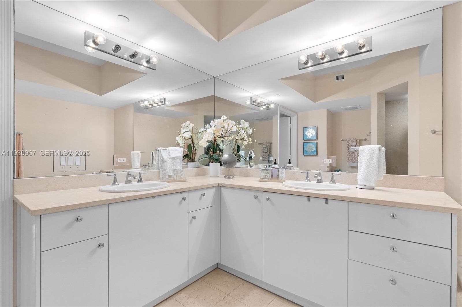 TURNBERRY VILLAGE · #616 in Aventura - Photo 16