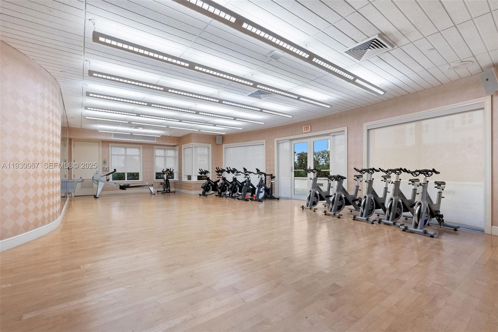 TURNBERRY VILLAGE · #616 in Aventura - Photo 31