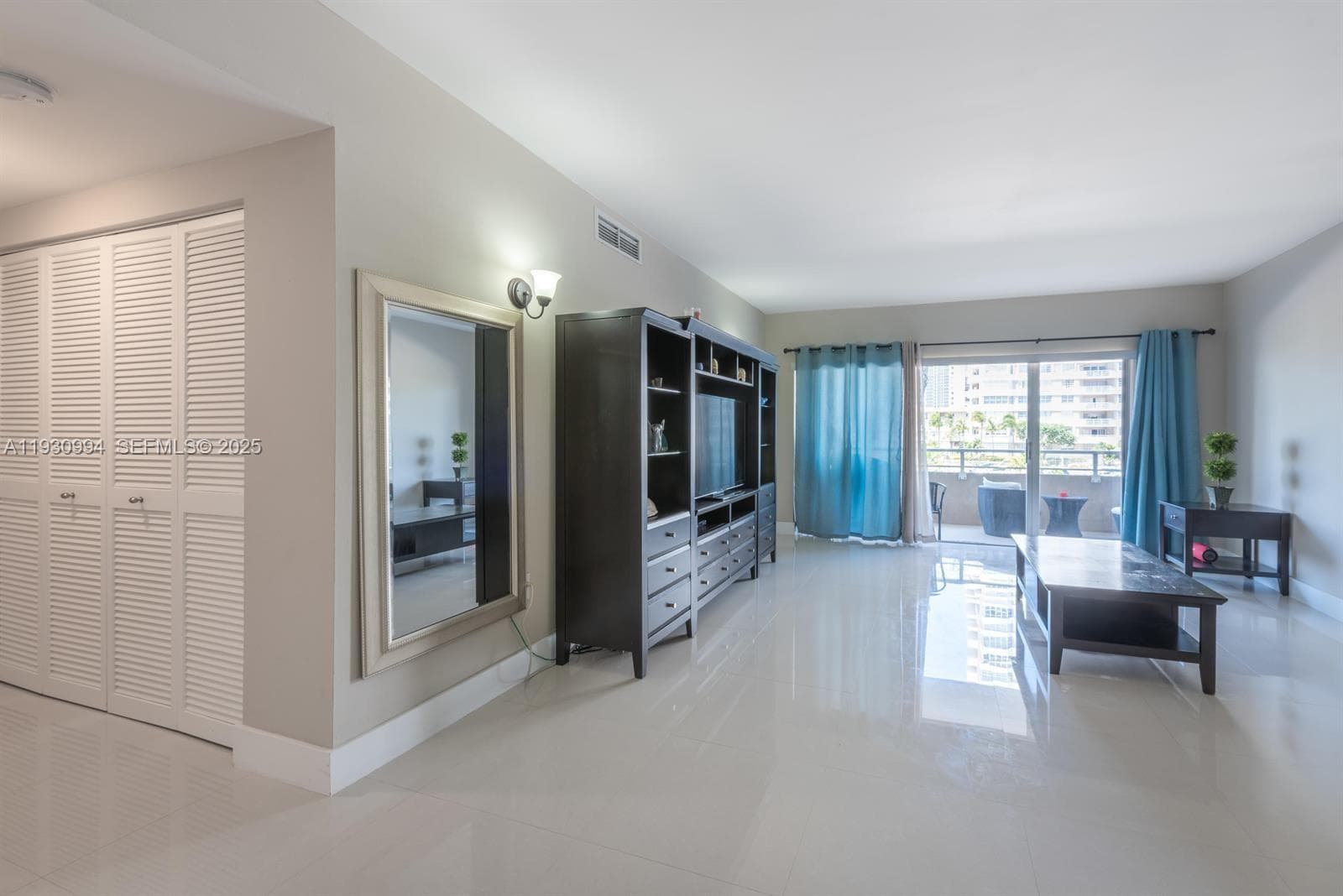 HEMISPHERES CONDO · #2H in Hallandale Beach - Photo 6