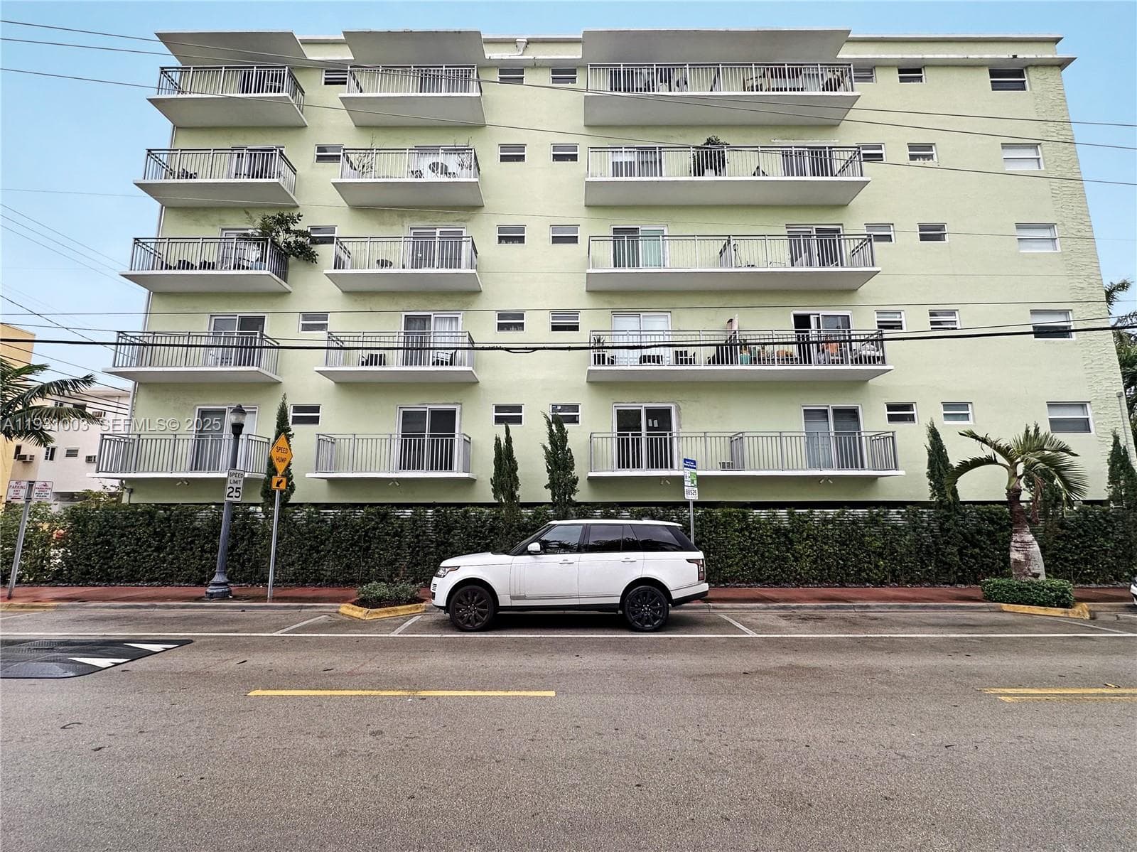 363 WASHINGTON AVE CONDO · #25 in Miami Beach - Photo 2