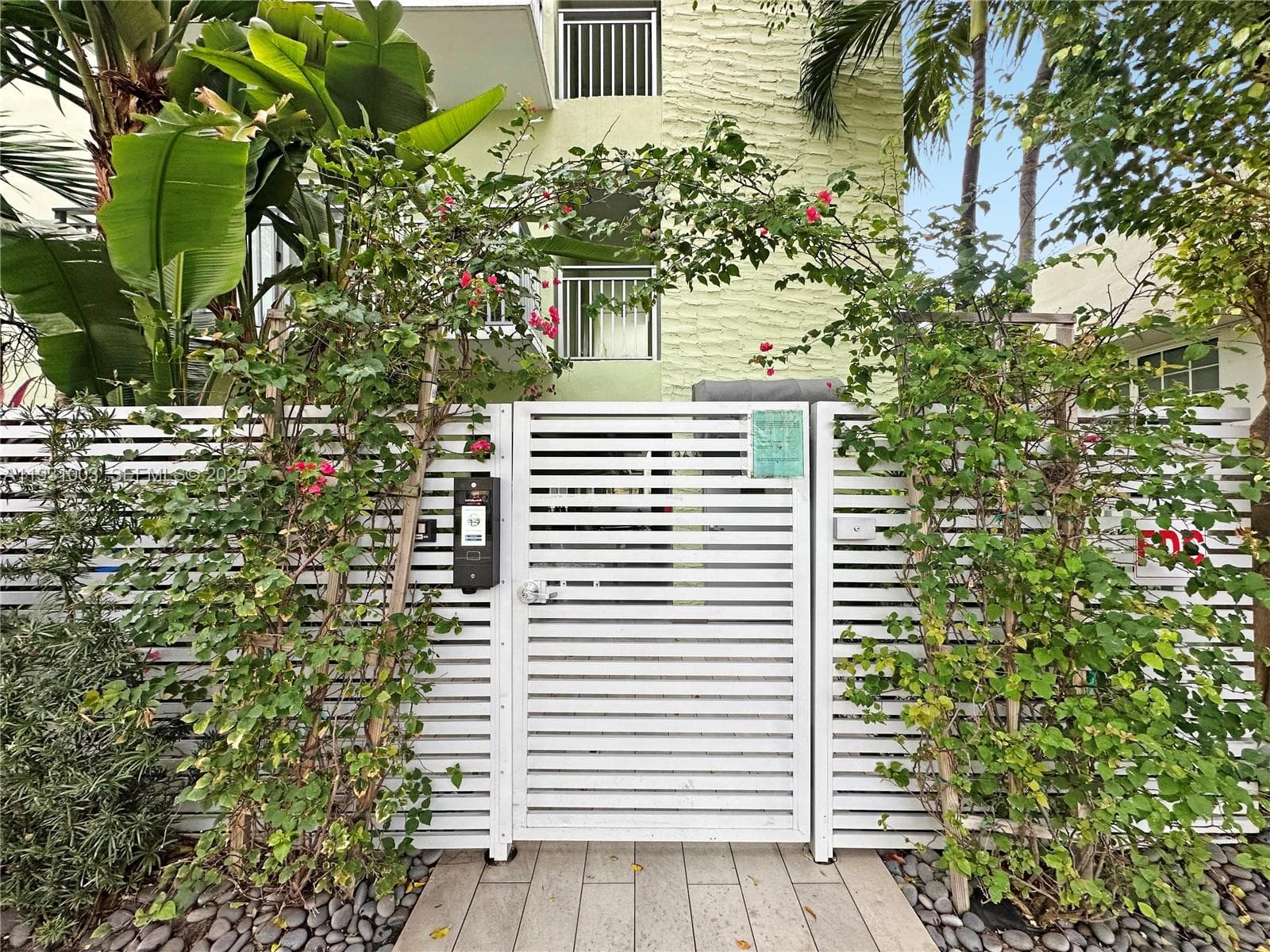 363 WASHINGTON AVE CONDO · #25 in Miami Beach - Photo 3