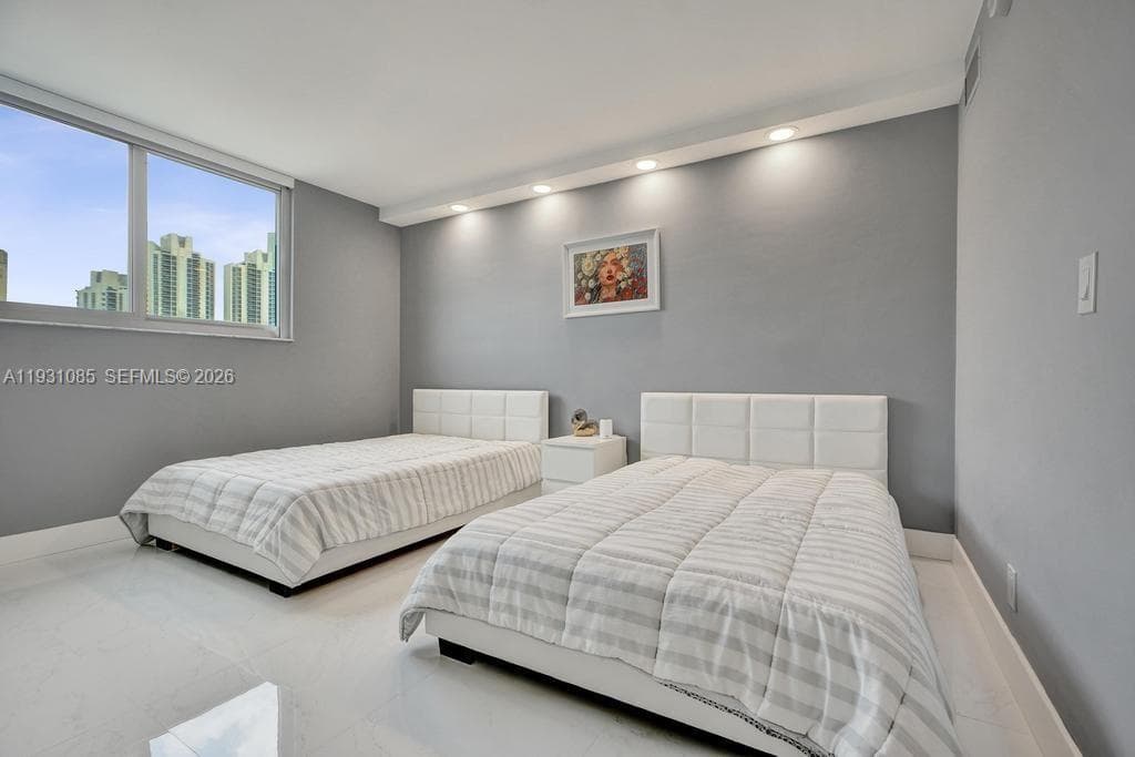 Oceanview Building B · #1104 in Sunny Isles Beach - Photo 27
