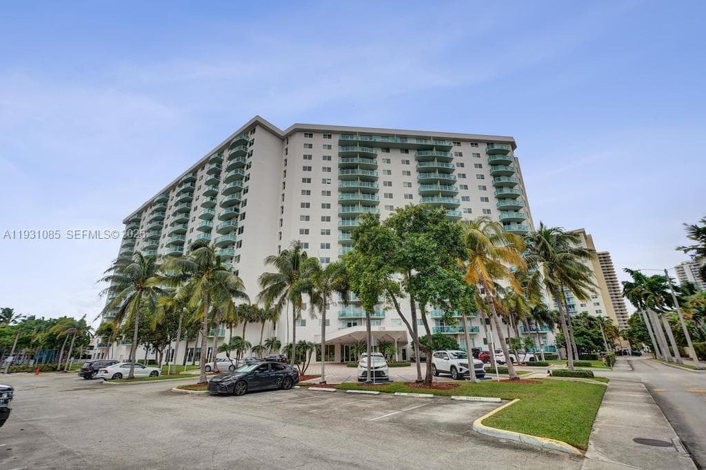 Oceanview Building B · #1104 in Sunny Isles Beach - Photo 63