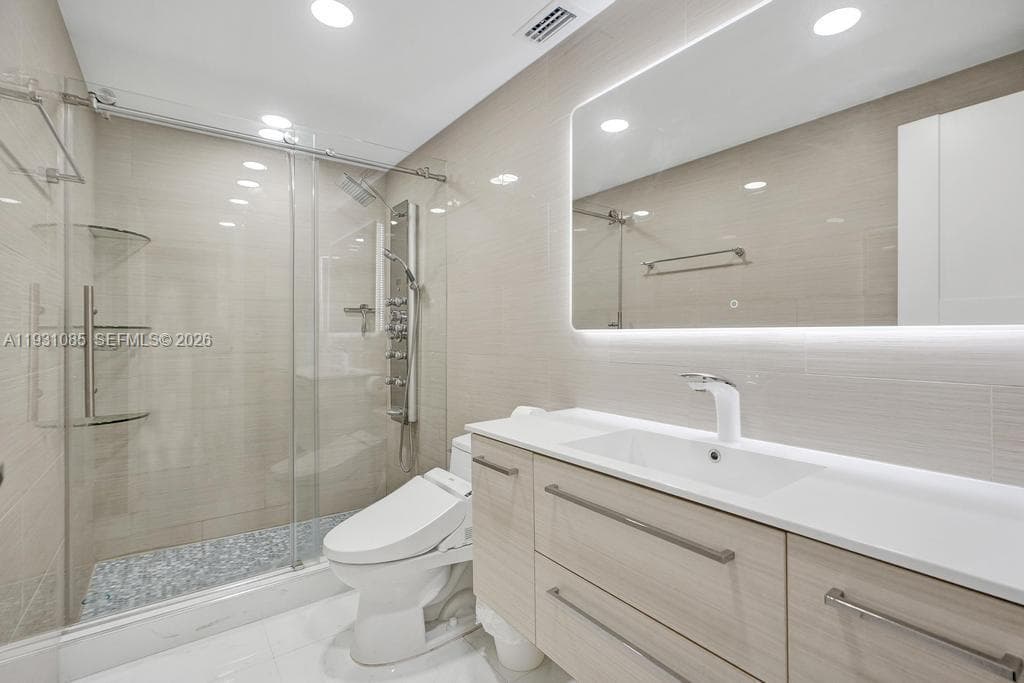 Oceanview Building B · #1104 in Sunny Isles Beach - Photo 24
