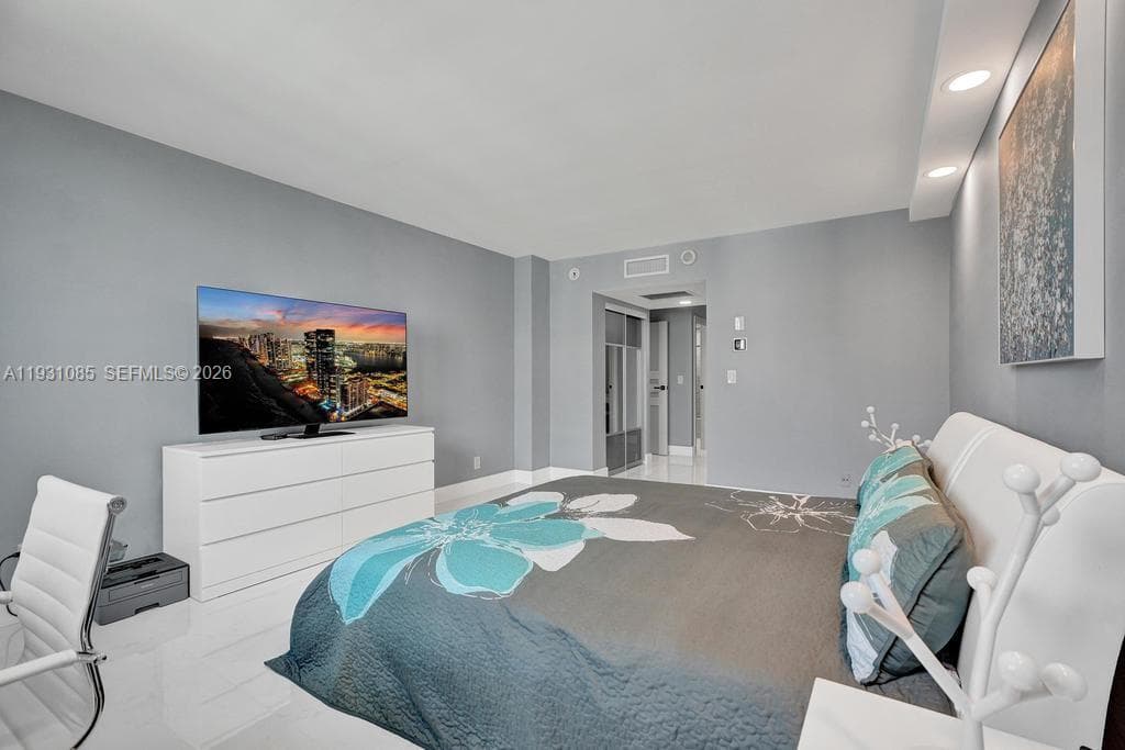 Oceanview Building B · #1104 in Sunny Isles Beach - Photo 19