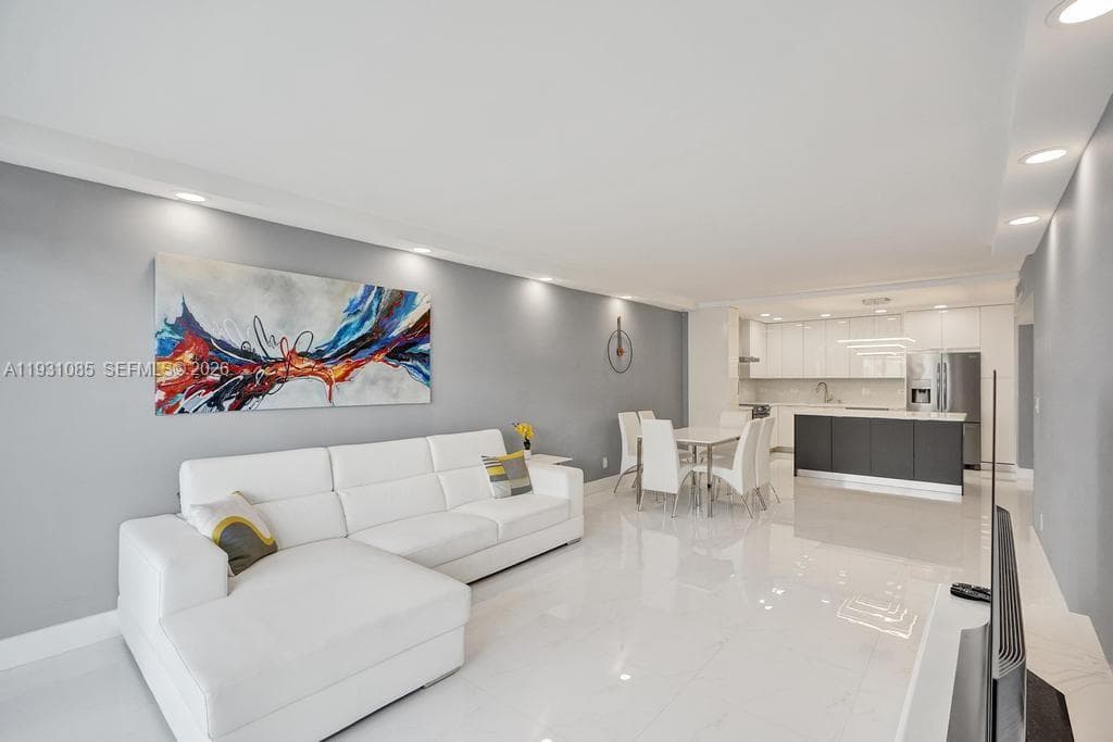 Oceanview Building B · #1104 in Sunny Isles Beach - Photo 4