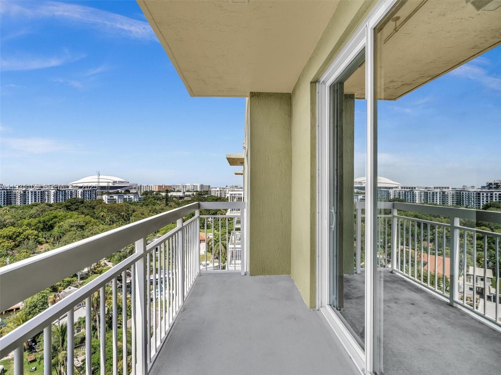 SEYBOLD POINTE CONDO · #1208 in Miami - Photo 32
