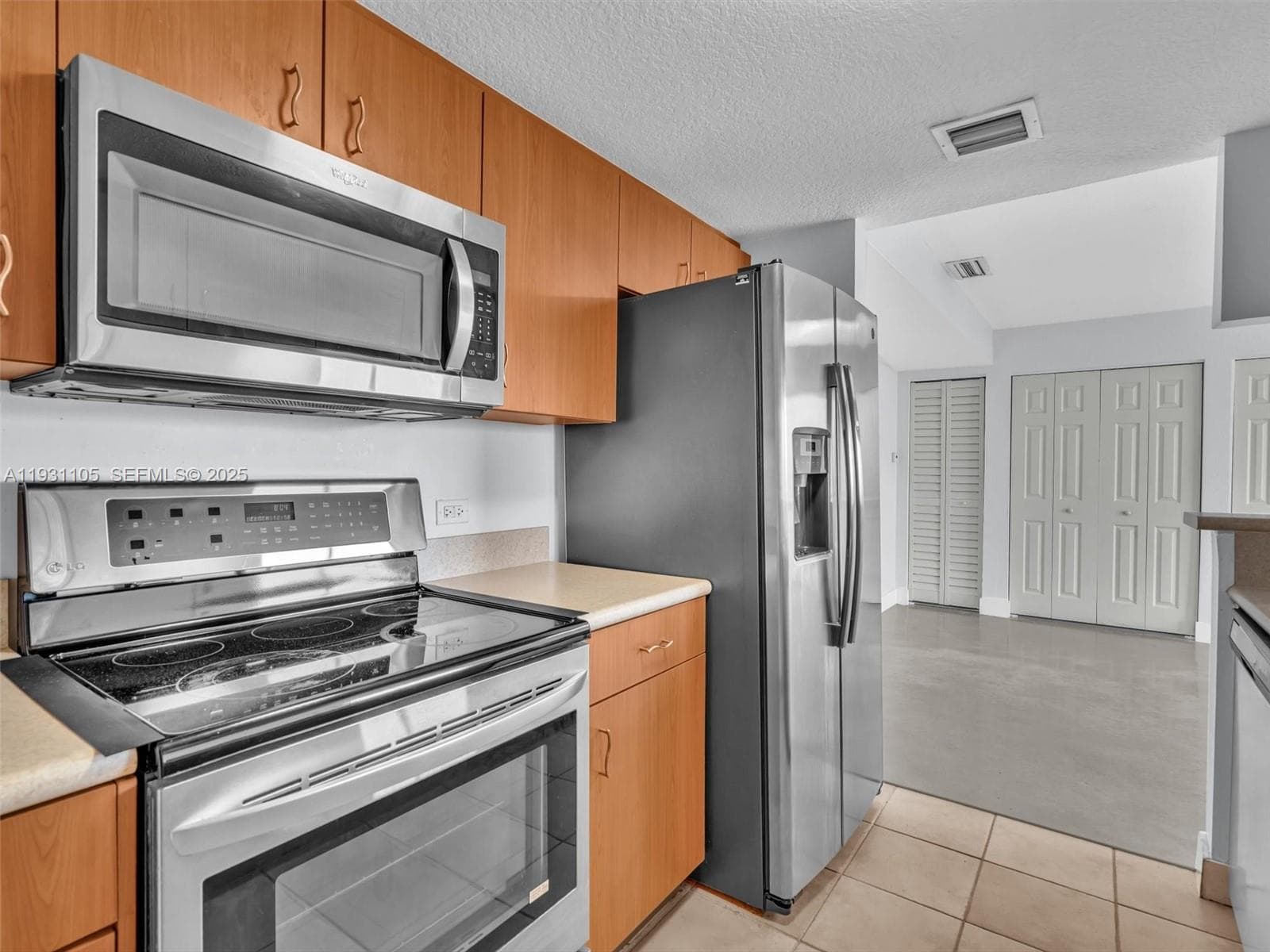 SEYBOLD POINTE CONDO · #1208 in Miami - Photo 15