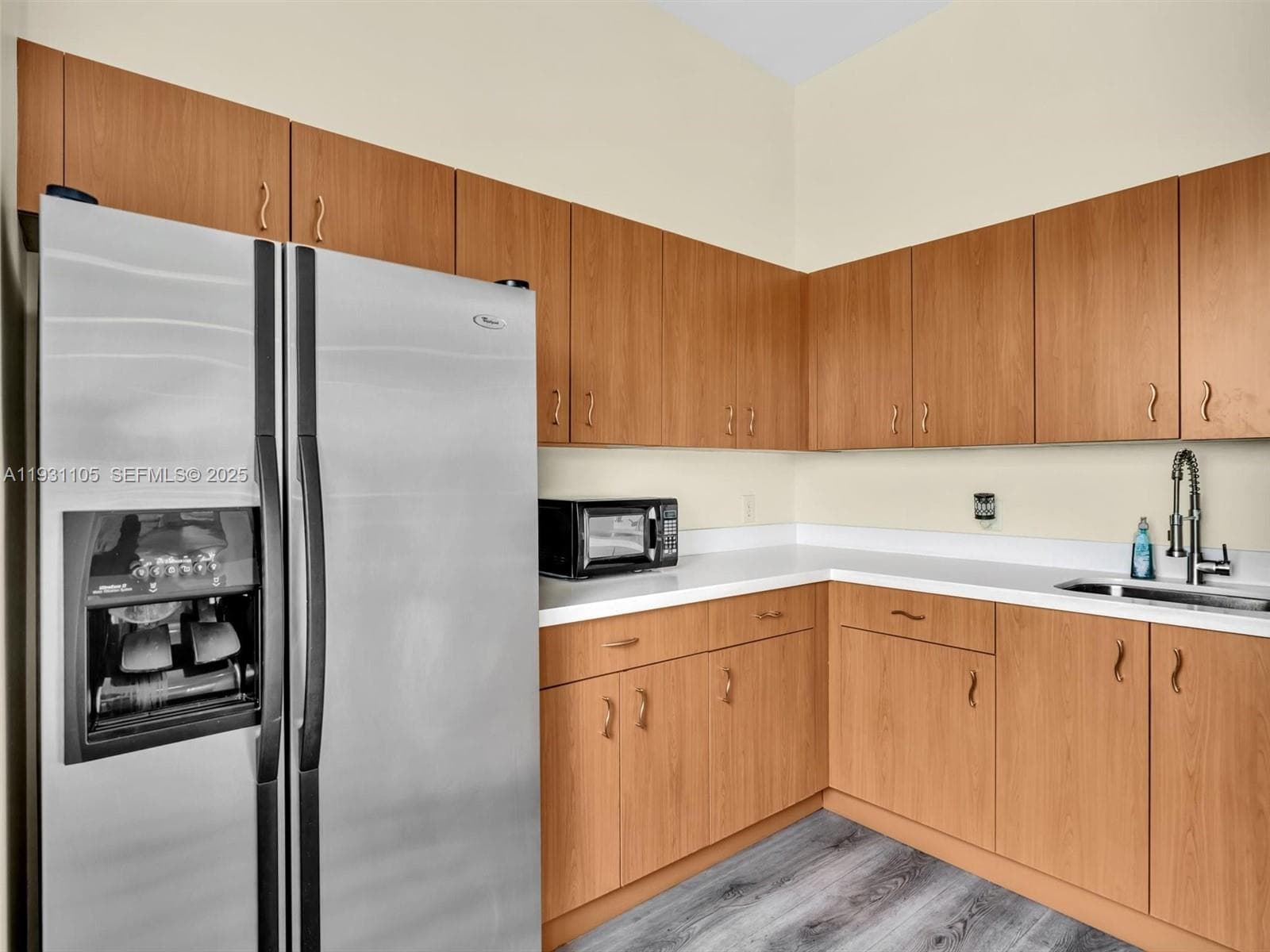 SEYBOLD POINTE CONDO · #1208 in Miami - Photo 39