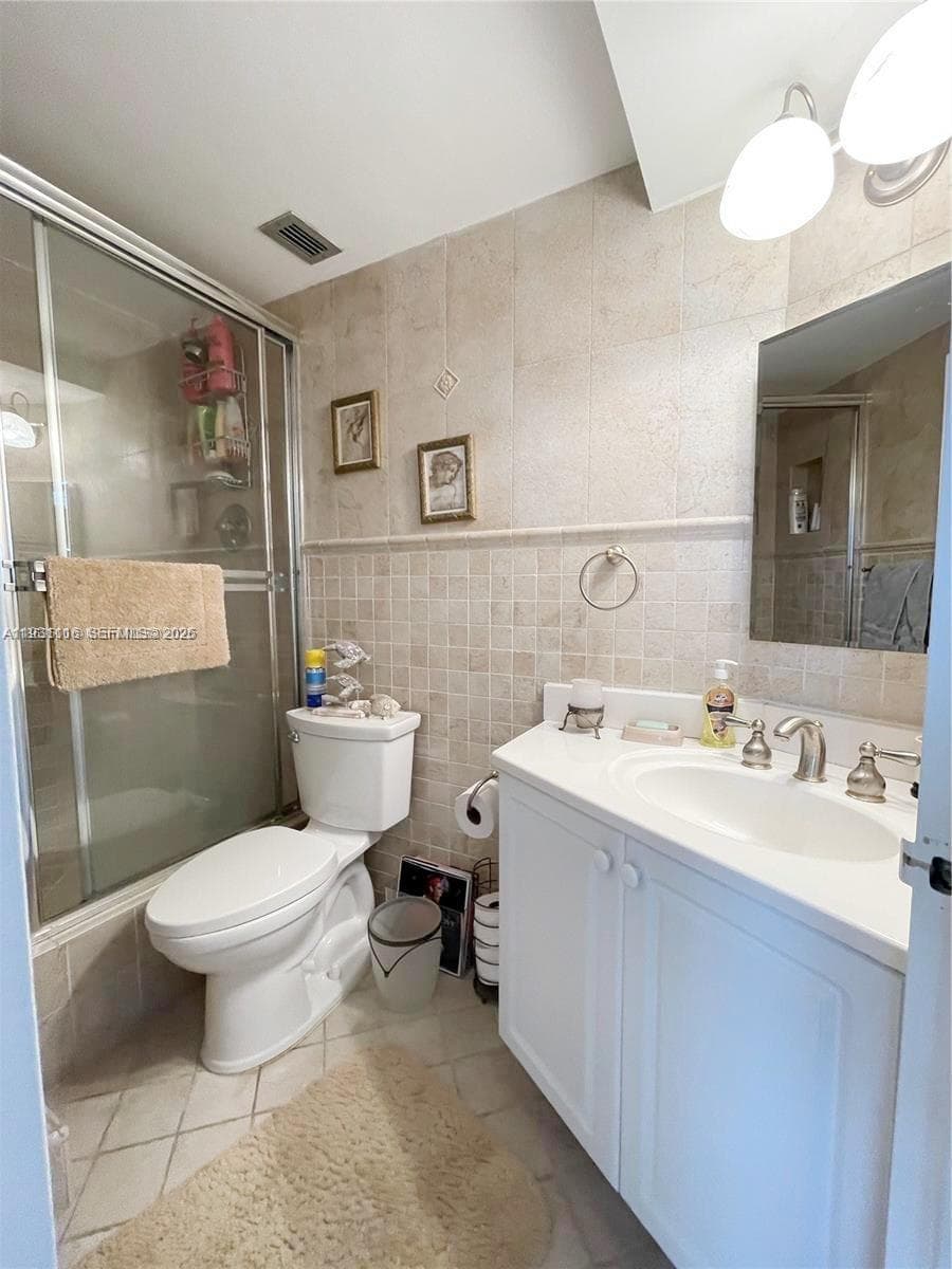 PARKER DORADO CONDO · #204 in Hallandale Beach - Photo 7