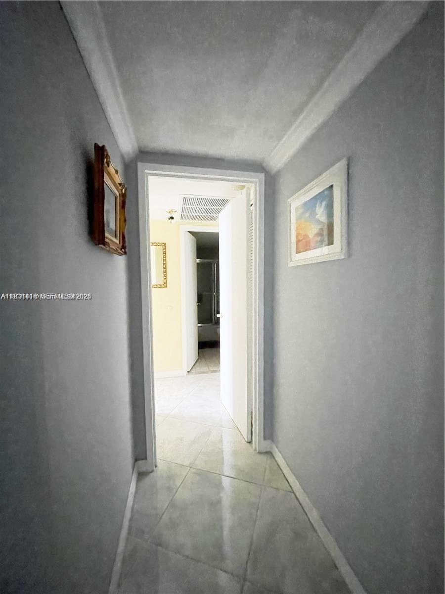 PARKER DORADO CONDO · #204 in Hallandale Beach - Photo 8