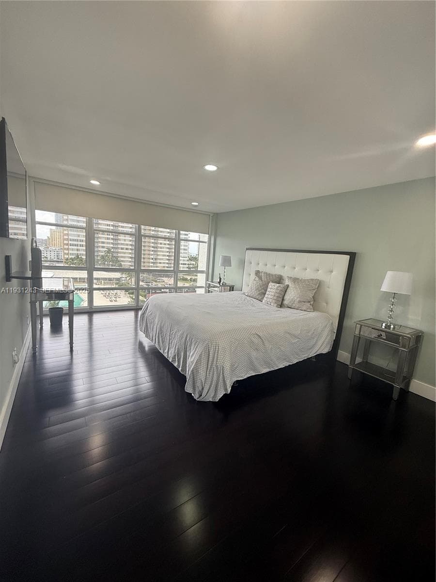 AVANT GARDE CONDO · #807 in Hallandale Beach - Photo 22