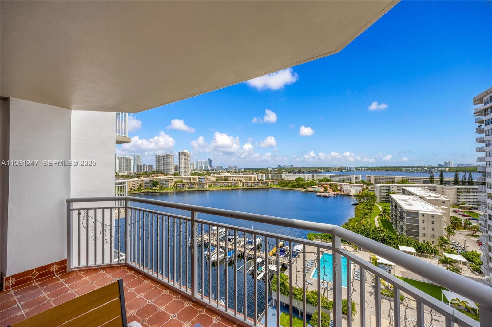 DEL PRADO MARINA · #1401 in Aventura - Photo 2