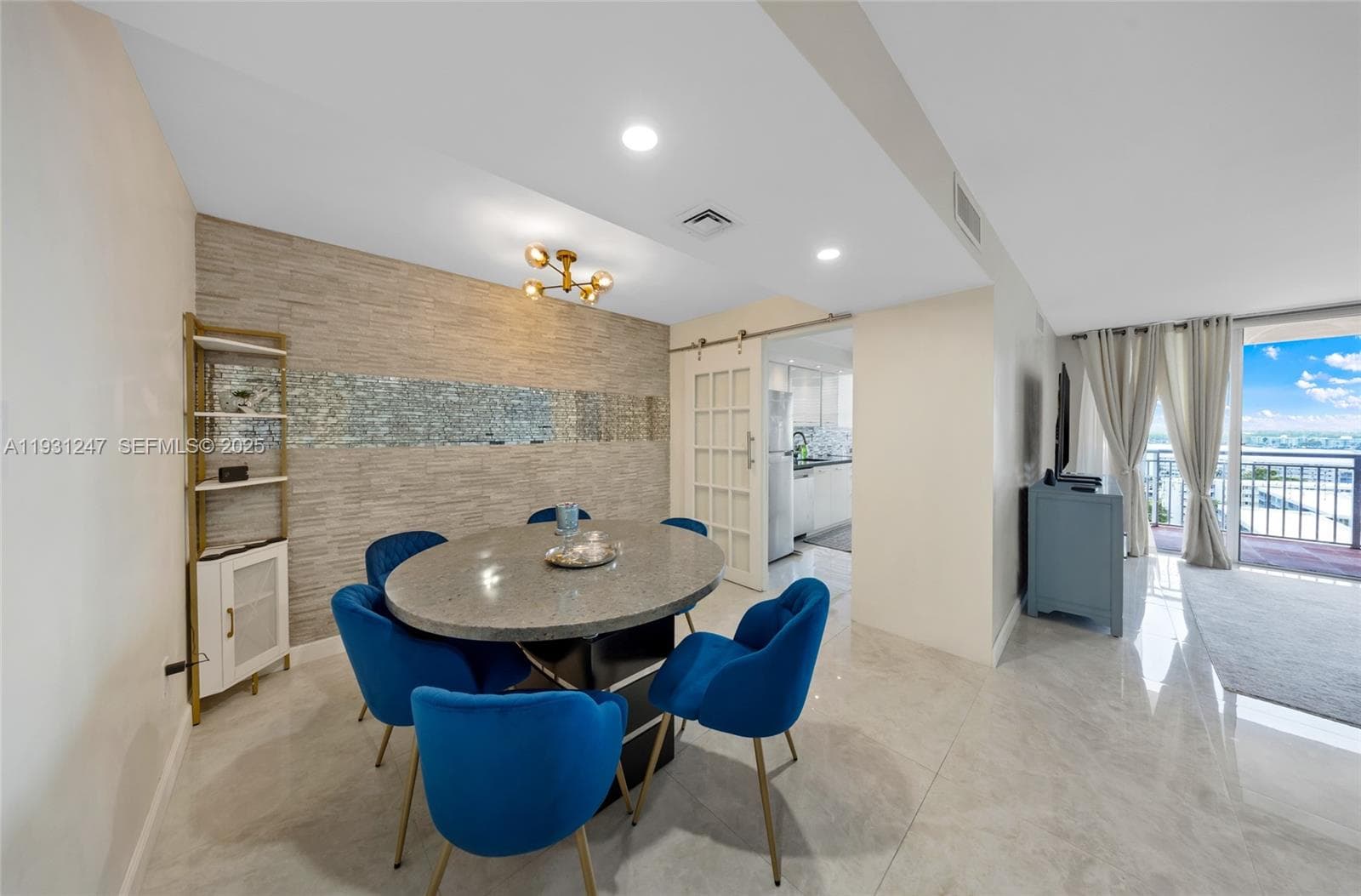 DEL PRADO MARINA · #1401 in Aventura - Photo 13