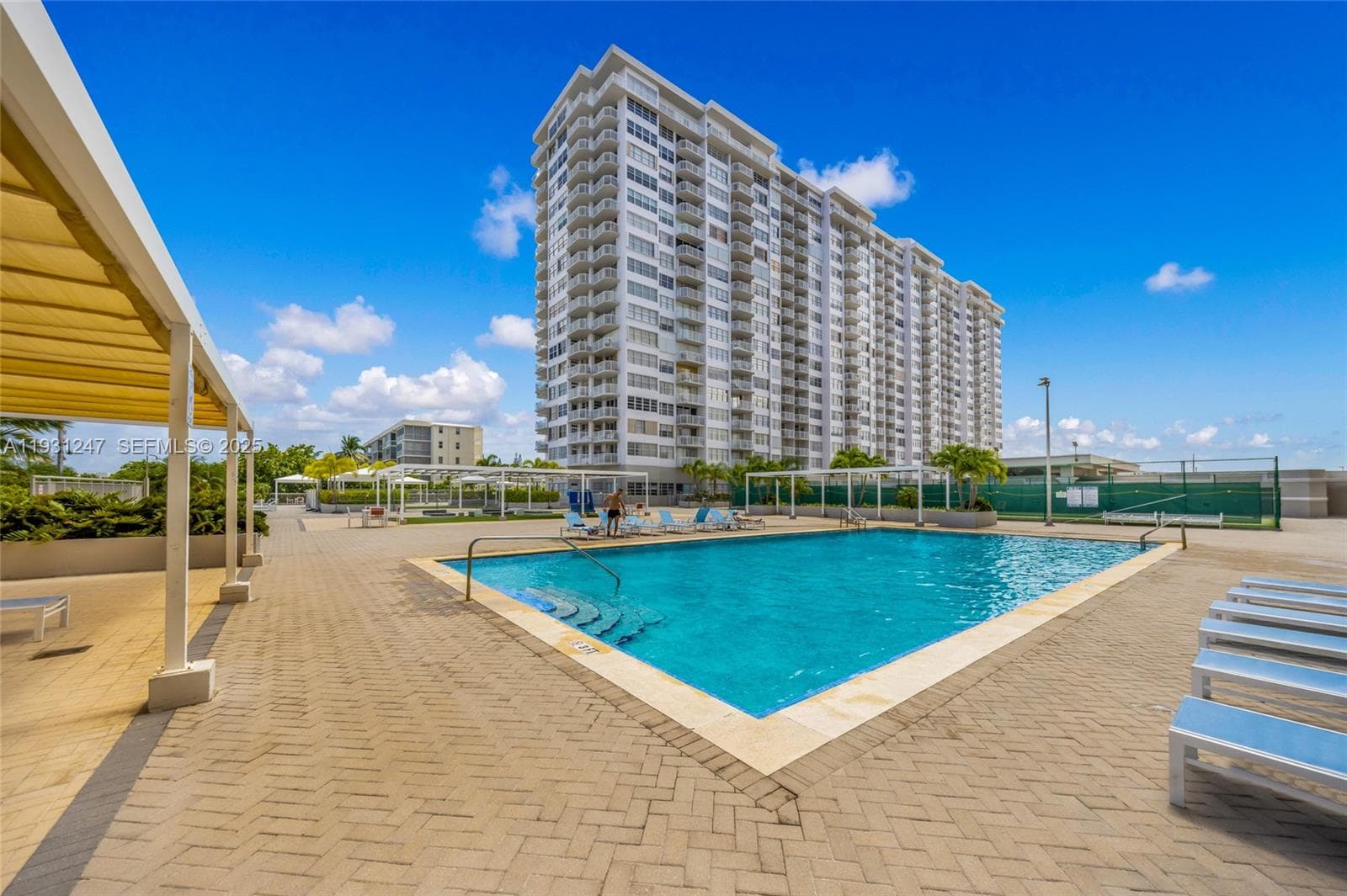 DEL PRADO MARINA · #1401 in Aventura - Photo 5