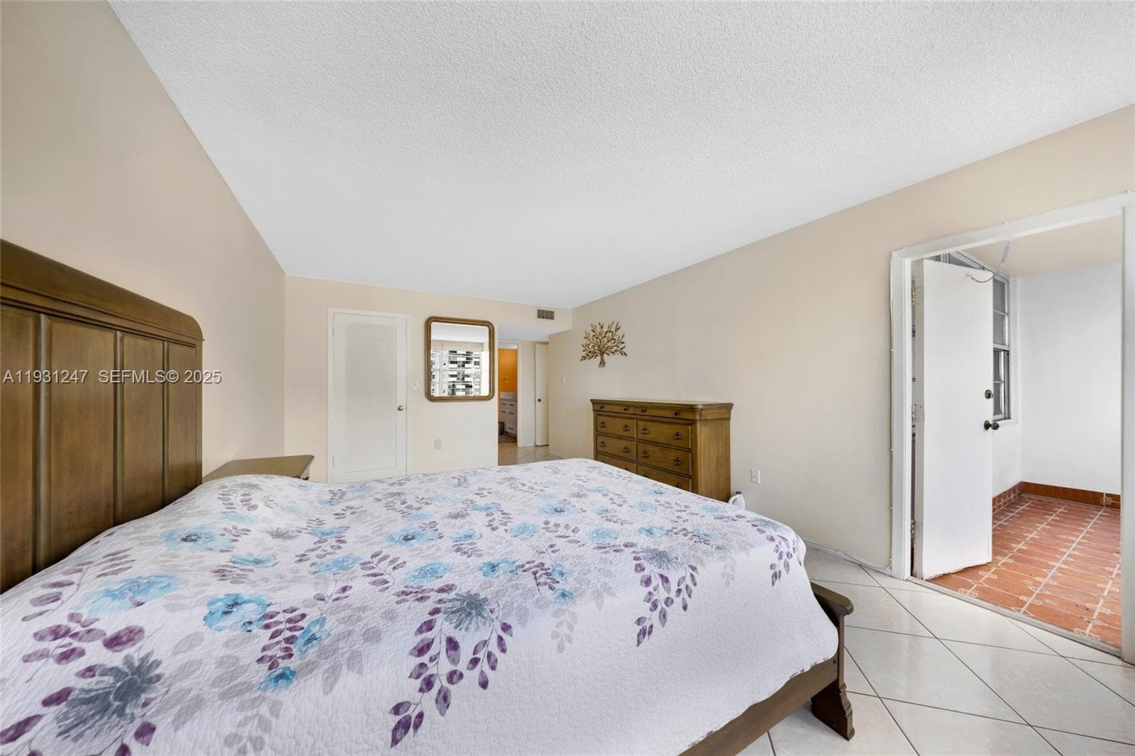 DEL PRADO MARINA · #1401 in Aventura - Photo 18