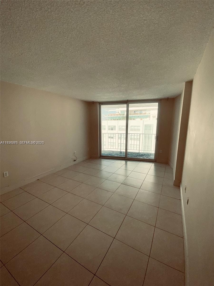 BAYVIEW TERR CONDO · #1505 in Miami Beach - Photo 6