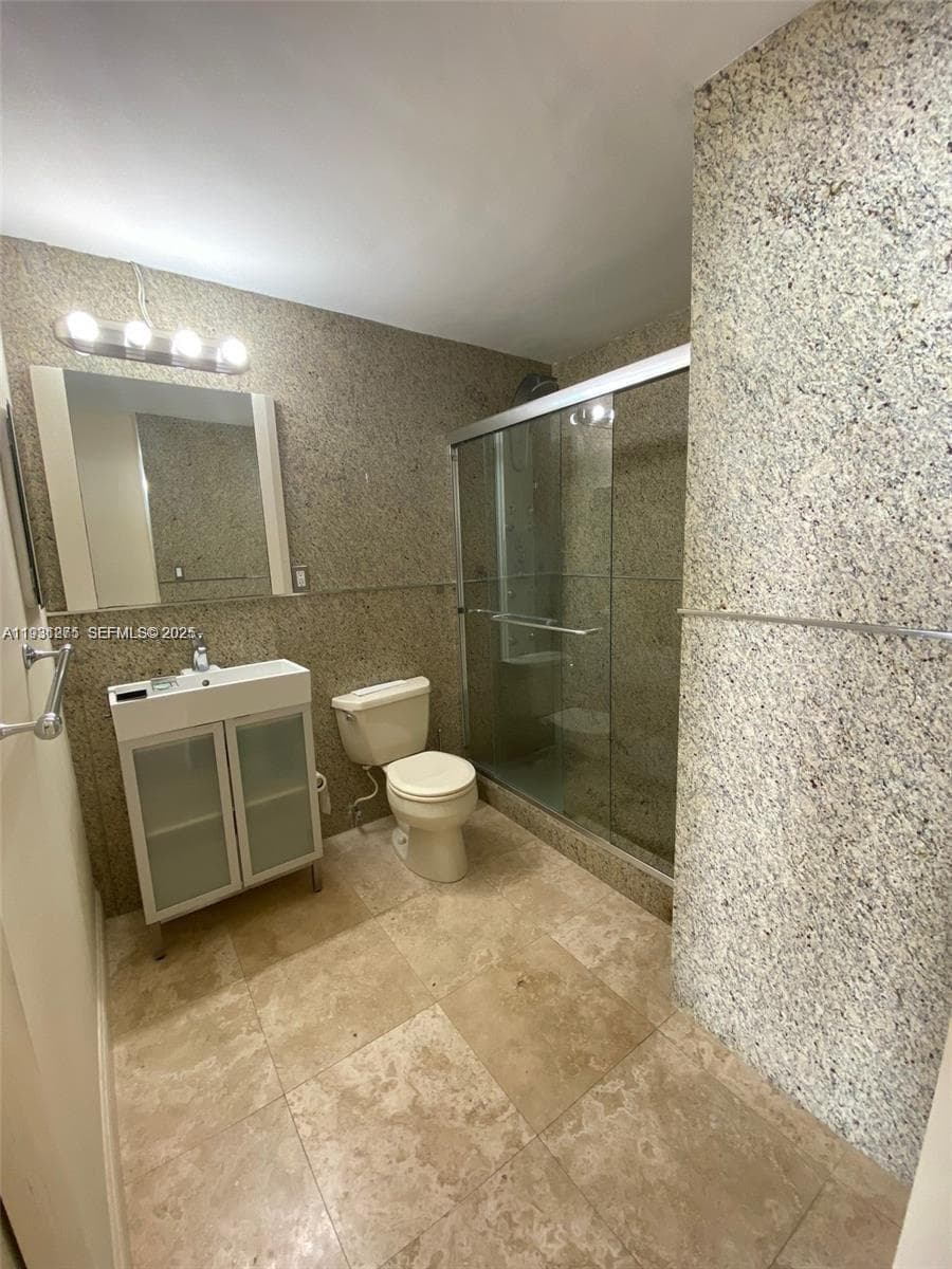 BAYVIEW TERR CONDO · #1505 in Miami Beach - Photo 8