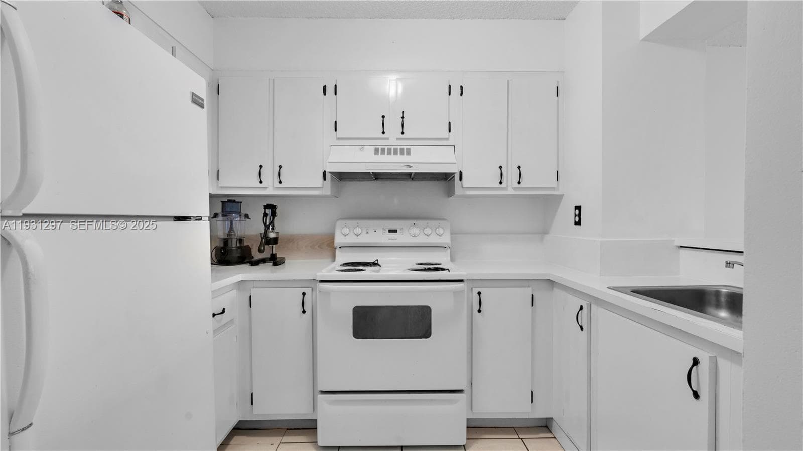 RIOPLAZA CONDOMINIUM · #603 in Miami - Photo 5