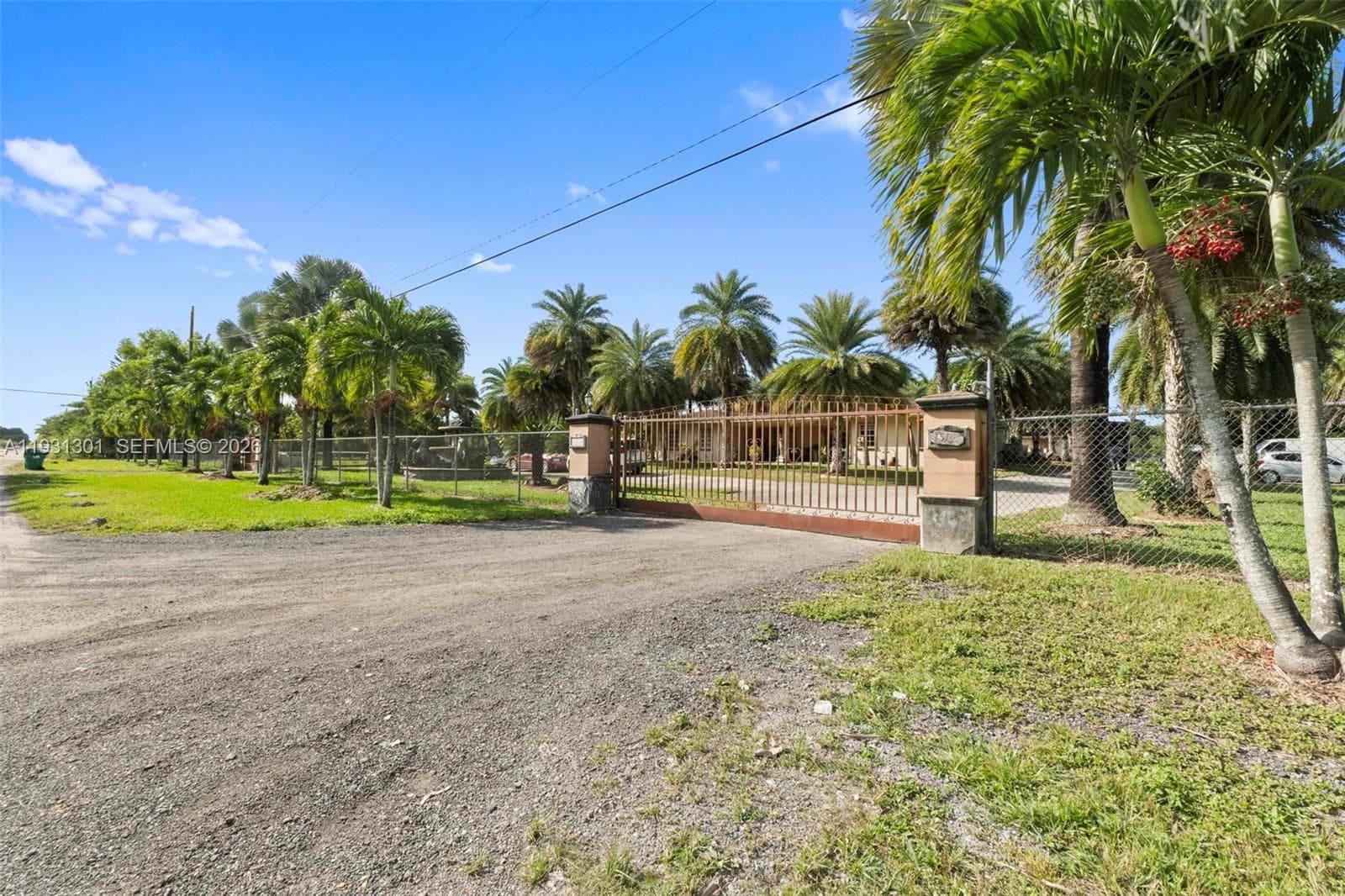 15150 SW 202nd Ave photo 3