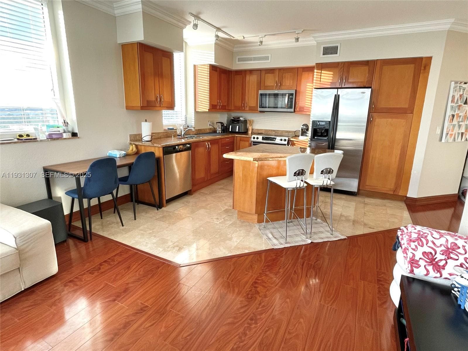 DUO CONDOMINIUM WEST · #1507W in Hallandale Beach - Photo 1