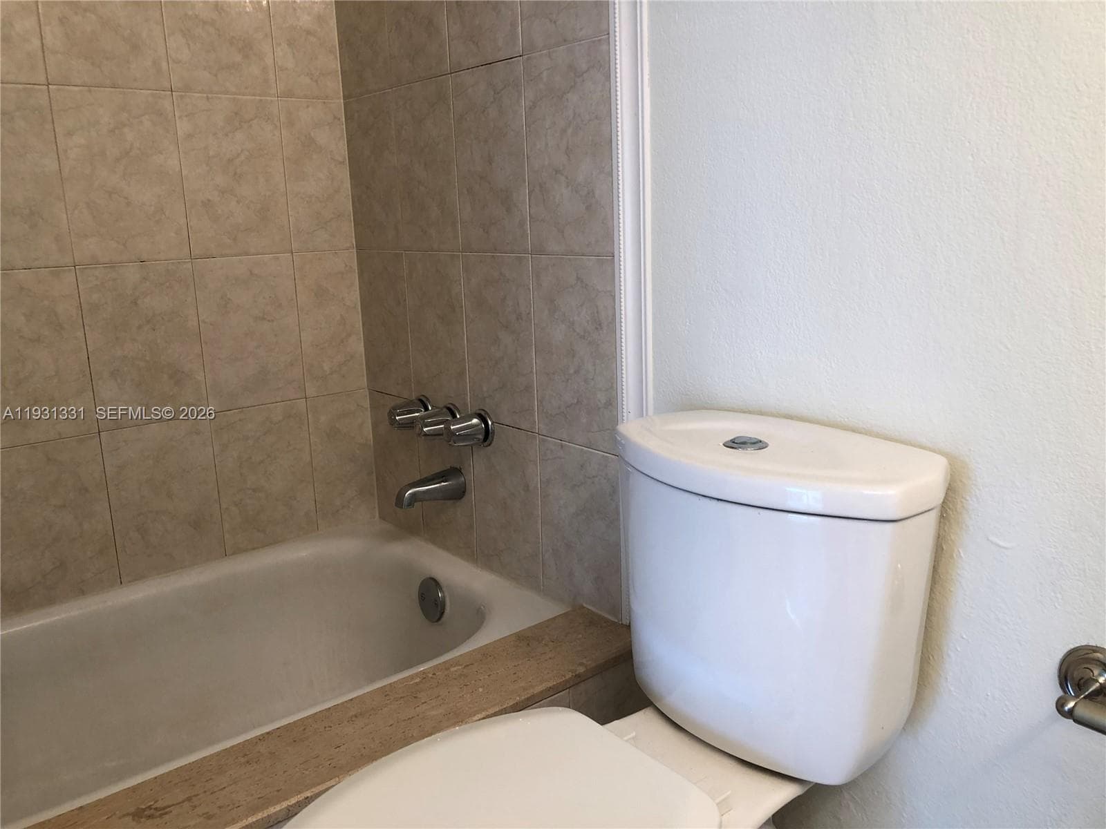 DESOTO PARK CONDO · #316 in Hallandale Beach - Photo 22